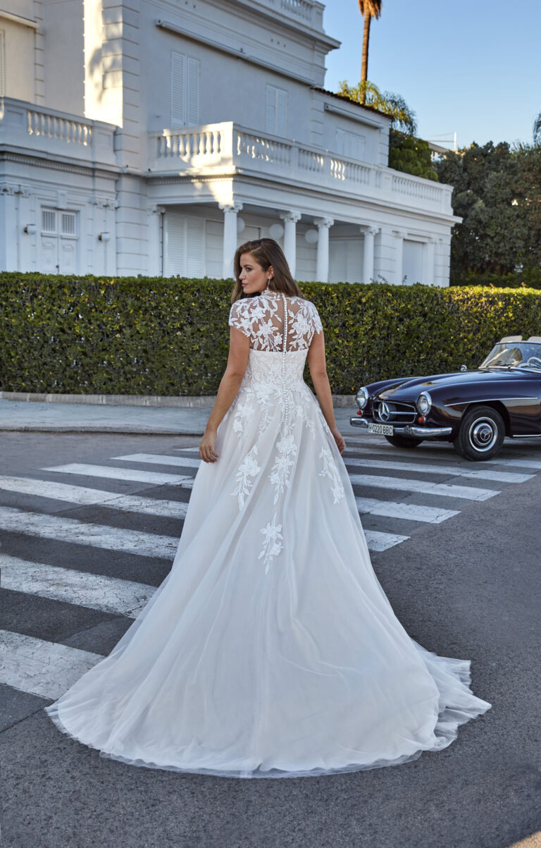 35010 Amelie Curvy Brautkleid