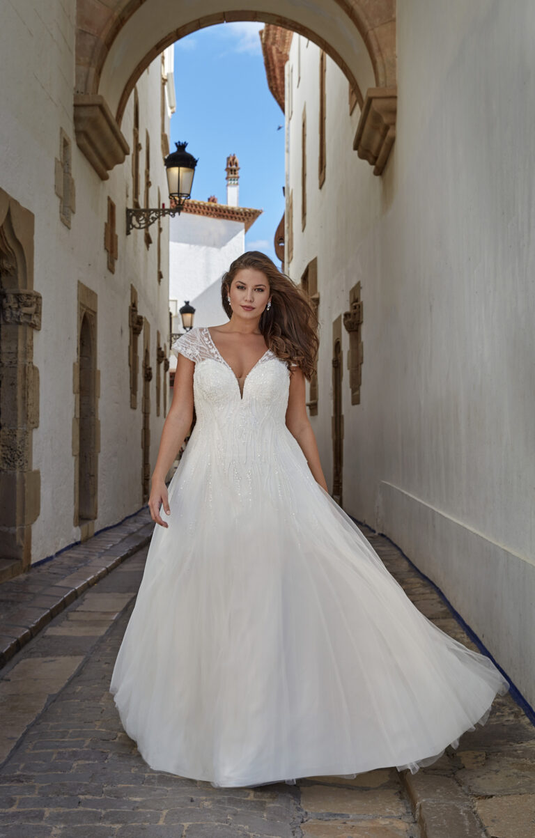 35015 Amelie Curvy Brautkleid